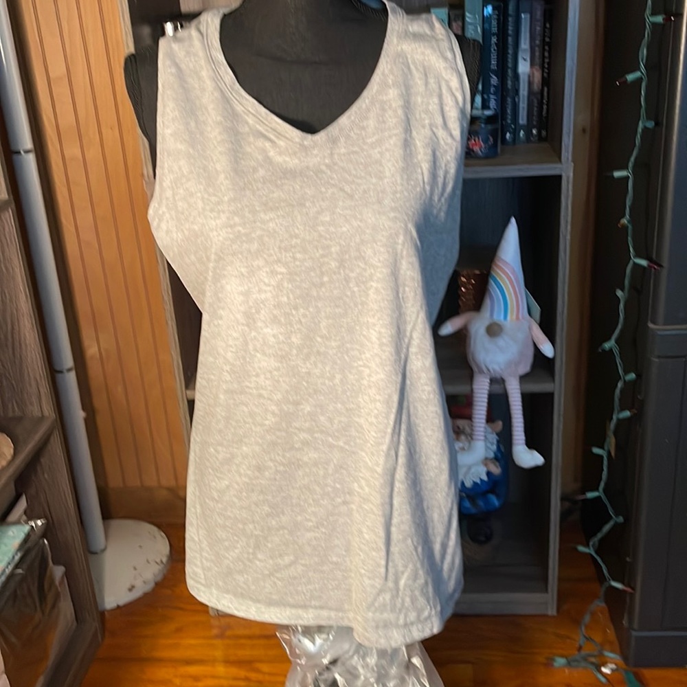 Champion women’s Tank Top size XL